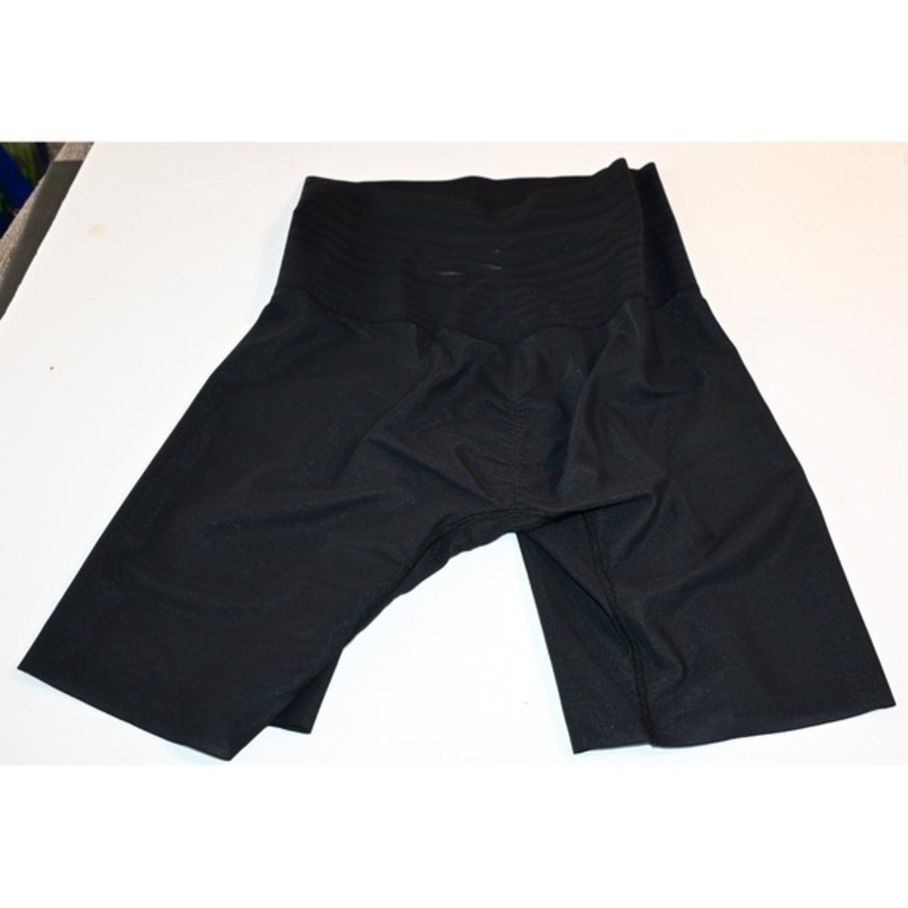 Uniqlo Body Shaper Smooth Shorts